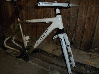 Odpružená Vidlica Suntour Swing Shock FS 28-29 er. - 1