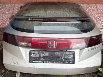 Kufrové dvere Honda Civic 8G