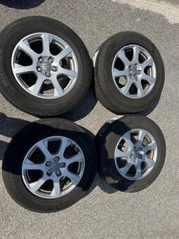 Audi Q5 235/65R17