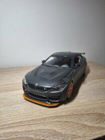 BMW M4 GTS 1:24 Maisto.