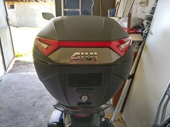 Kufor na motorku Givi C 30 N