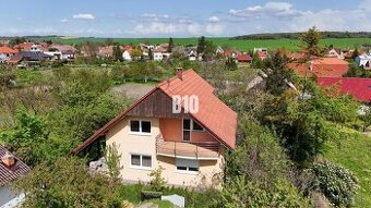 Čiastočne zrekonštruovaný dom s veľkou záhradou (18 á) - No