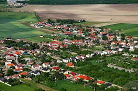 PREDAJ - Pekný 4i rodinný dom v Hrubom Šúre