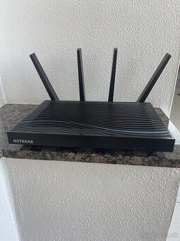 Netgear Nighthawk X8