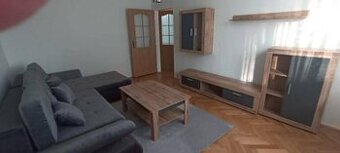 TOPOĽČANY - 2,5 izbový kompletne zariadený byt na prenájom