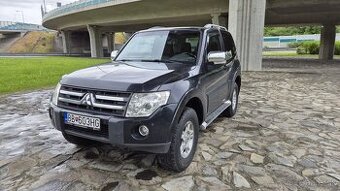 Predám Mitsubishi Pajero 4