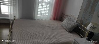 Spalnova manželská posteľ