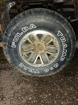31x10.50 R 15