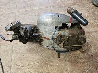 Jawa pionier 555 550 motor
