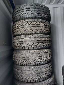 5x 235/70R16 106T Zimné pneu Cooper