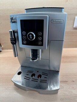 Kavovar DeLonghi