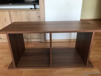 Stolik pod TV