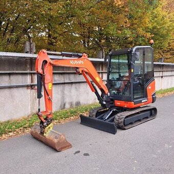 Minibager Kubota KX027-4
