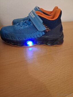 Detske botasky svetielkujúce