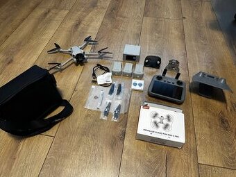 DJI Mini 4 Pro Fly More Combo – Top stav, záruka do 2027