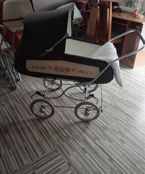 Retro kočík Liberta