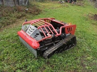 Svahová kosačka/  mulčovač na dialkove