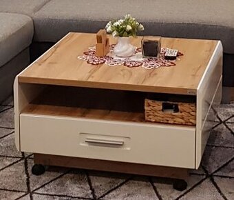 Konferenčný stolík Avensis