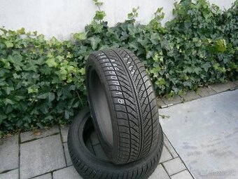 Predám 2x zimné pneu Goodyear RSC 205/50 R17 89H