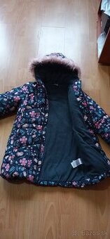 Dievčenská zimna bunda  veľ. 134 (8-9r)