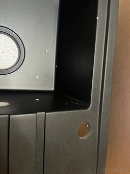 Darujem poškodený granitový drez