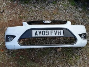Ford Focus 08- predný nárazník kompletný