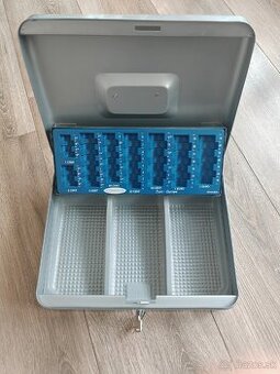 Pokladnica na peniaze kovová