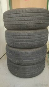 Predám letne pneu. Pirelli 235/60R17