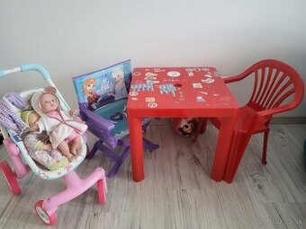 Novy kocik Smoby pre babiky spolu so sedenim