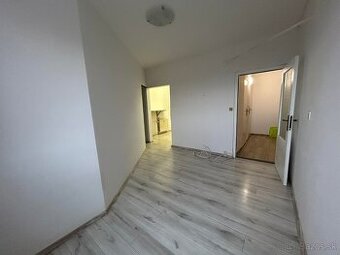 Predám 1 izbový byt po rekonštrukcii v Kalnej nad Hronom