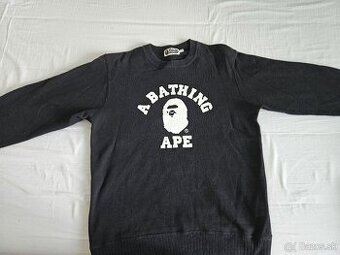 Originál Bape College crewneck