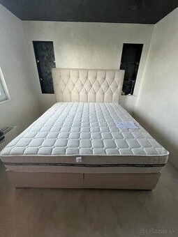 Boxspring posteľ s matracom