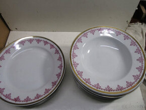 porcelánové taniere