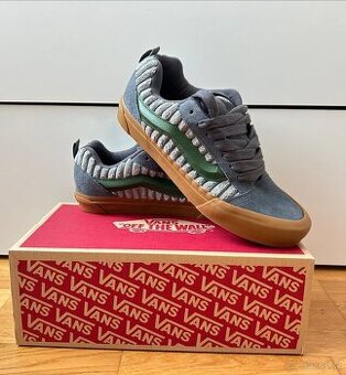 Vans veľkosť 42