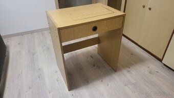 Predám skrinku pod šijací stroj Veritas