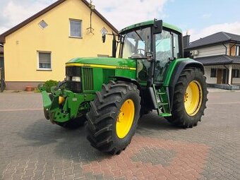John deere 6810