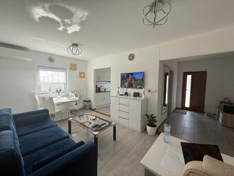 ✅NOVINKA🏡Slnečný dom  na skok od NR a HC - 1