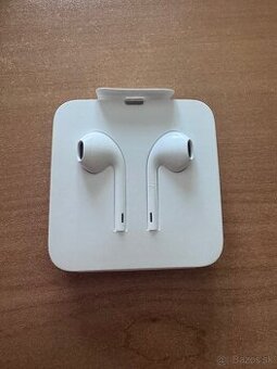 Apple EarPort s Lightning konektorom