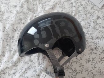 Nova prilba UVEX kid 3