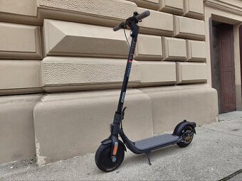 Segway Ninebot F25 Elektrická kolobežka
