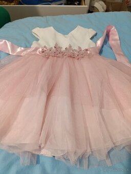 Predám detské šatočky veľkosť 104