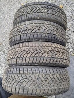 205/55 R 19 97 V zimné GOODYEAR dezén 9 mm.