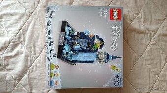 LEGO® Disney 43232 Let Petra Pana a Wendy nad Londýnom