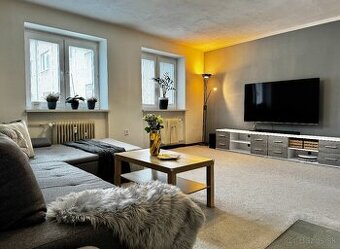 NA PREDAJ 2-izbový byt po rekonštrukcii – Staré sídlisko