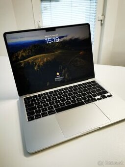 Macbook Air 13 M2 8GB / 2022 / 256GB SSD
