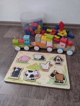 Balík drevených hračiek