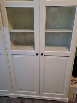 Vitrína Liatorp IKEA
