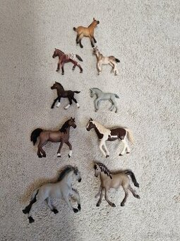 9ks Schleich kone a zriebatka