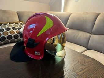 hasičská prilba Kalisz vulcan - červená