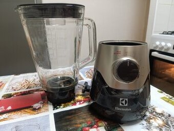 Stolný mixér Electrolux